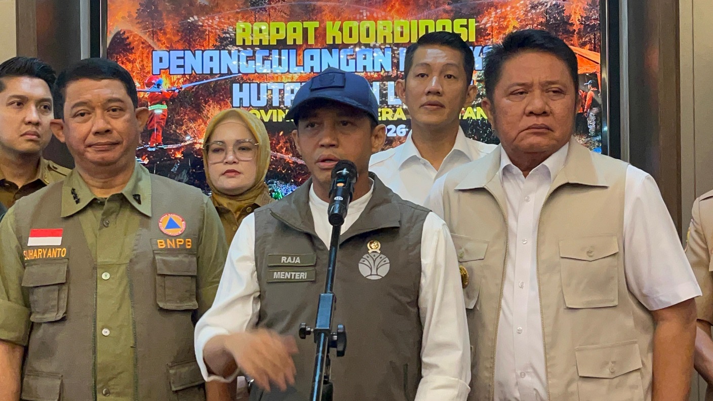 Menhut: Karhutla Sumsel Mulai Terkendali, Satgas Darat Jadi Kekuatan Utama