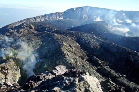 Gunung Tertinggi di Pulau Jawa, Ini Mitos dan Ramalan Gunung Slamet