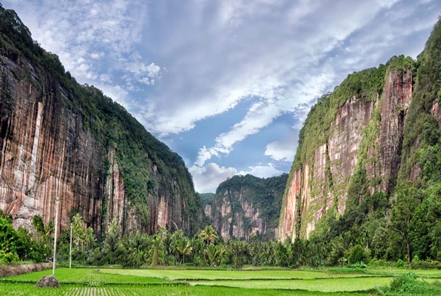 Menyimpan Kisah pilu dan Mengharukan! Terungkap Pada Misteri Lembah Harau yang Menawan