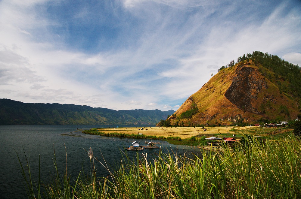 Penuh Misteri! Inilah Destinasi Wisata Danau Lut Tawar Aceh