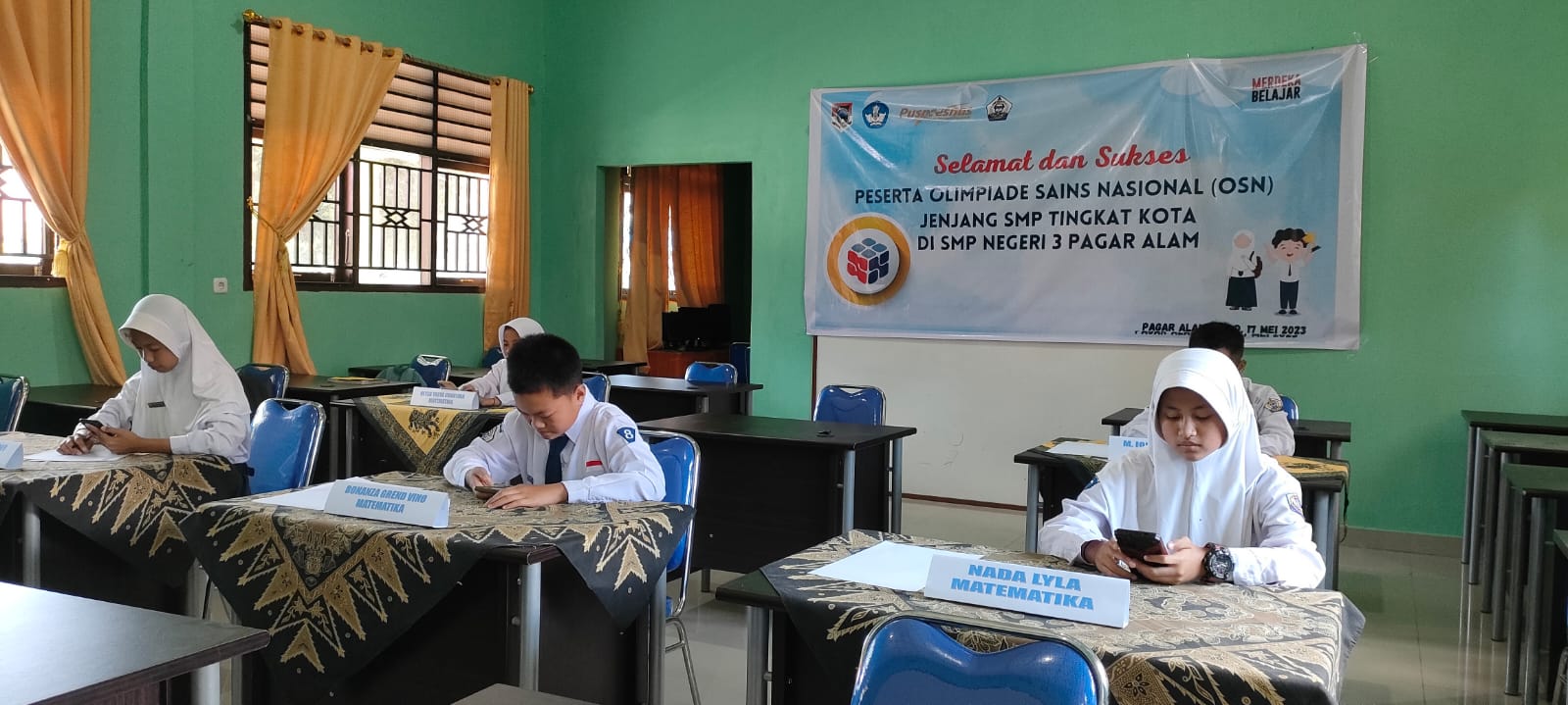 Ajang Ukir Prestasi, 15 Peserta SMP 3 Pagar Alam Ikuti OSN Secara Daring