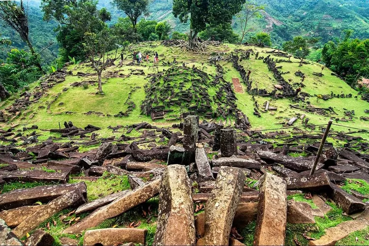 Situs Megalitikum Gunung Padang, Menggali Keunikan Artefak Kuno dan Sejarahnya