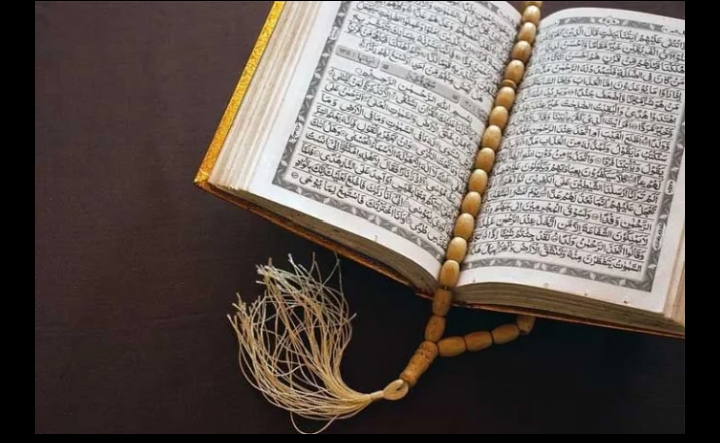 Mengapa Surat Al-Ikhlas Kurang Dianjurkan untuk Dibaca Saat Sholat Subuh? Simak Penjelasannya Disini! 