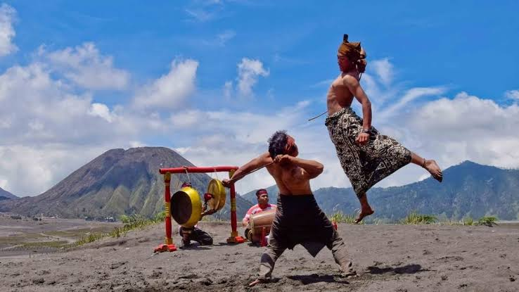 Menggali Keunikan Suku Tengger,Tradisi dan Kehidupan Sehari-hari