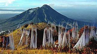 Sadis! Inilah Isi Sumpah Prabu Brawijaya di Puncak Gunung Lawu!