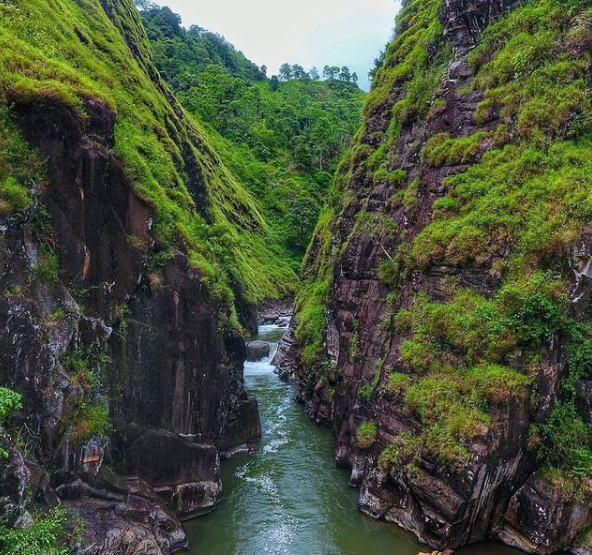 Nyesel Kalo Gak Kesini! Ternyata Garut Suguhkan Wisata yang Memukau 