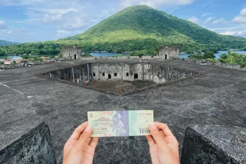 Menelusuri Jejak Uang Kertas, Keindahan Destinasi Wisata di Pecahan Uang Rupiah