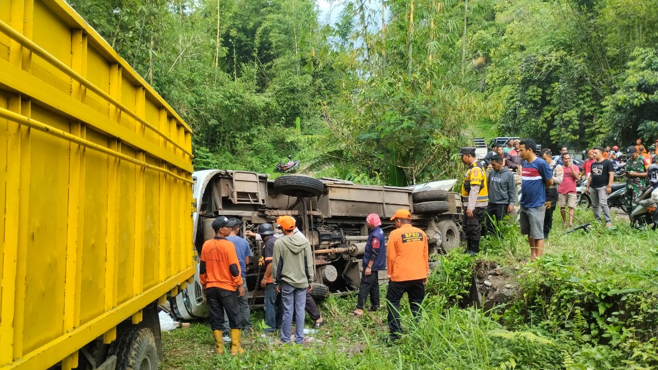 Korbannya 32 Orang, 2 Pemandu Wisata Terluka Insiden Bus Wisata Tergelincir Dekat Air Terjun di Pagar Alam