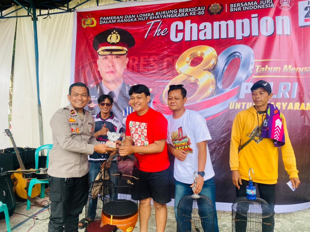 Kicau Mania Semarakkan HUT Bhayangkara ke-80