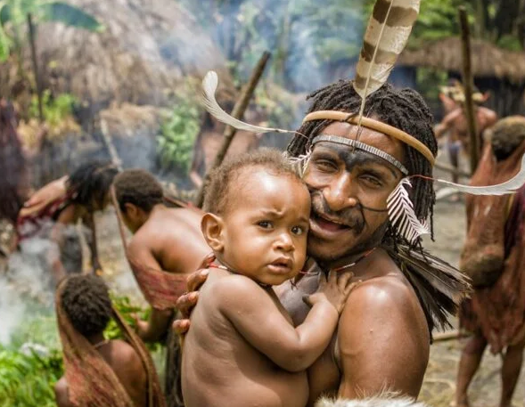 Mengenal Ragam Budaya di Indonesia! Inilah 5 Suku Unik yang ada di Papua 