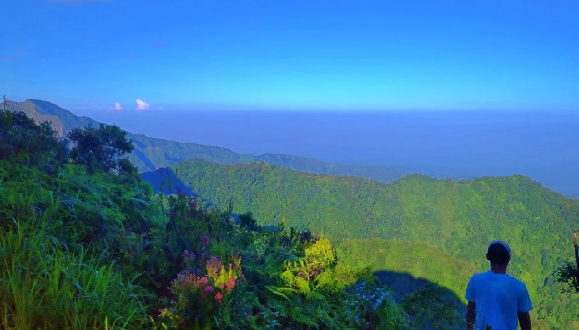 Argojambangan: Mengungkap Sejarah dan Rahasia Mistis Gunung yang Sakral