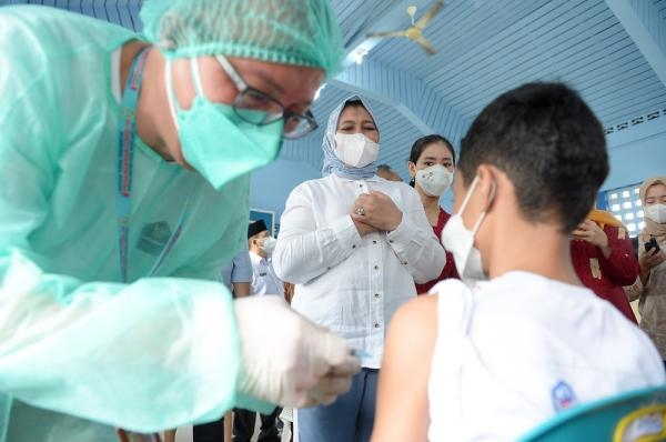 Pelajar Mulai Divaksinasi