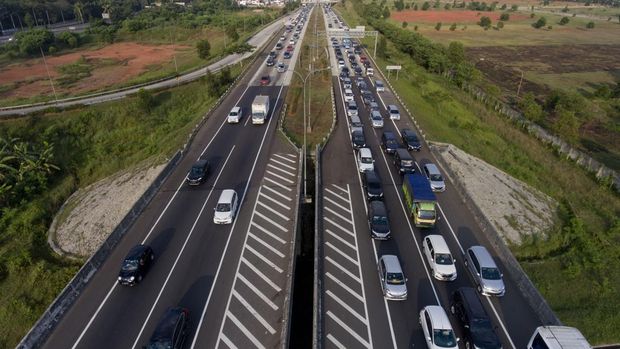 Kilas Arus Balik Lebaran 2023, Pengguna Tol Palindra dan Indraprabu Menurun, Penumpang KA-Peswat Meningkat