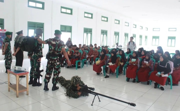 TNI Sahabat Anak, Yonif 144/Jy Tanamkan Bela Negara Kepada Anak Sekolah