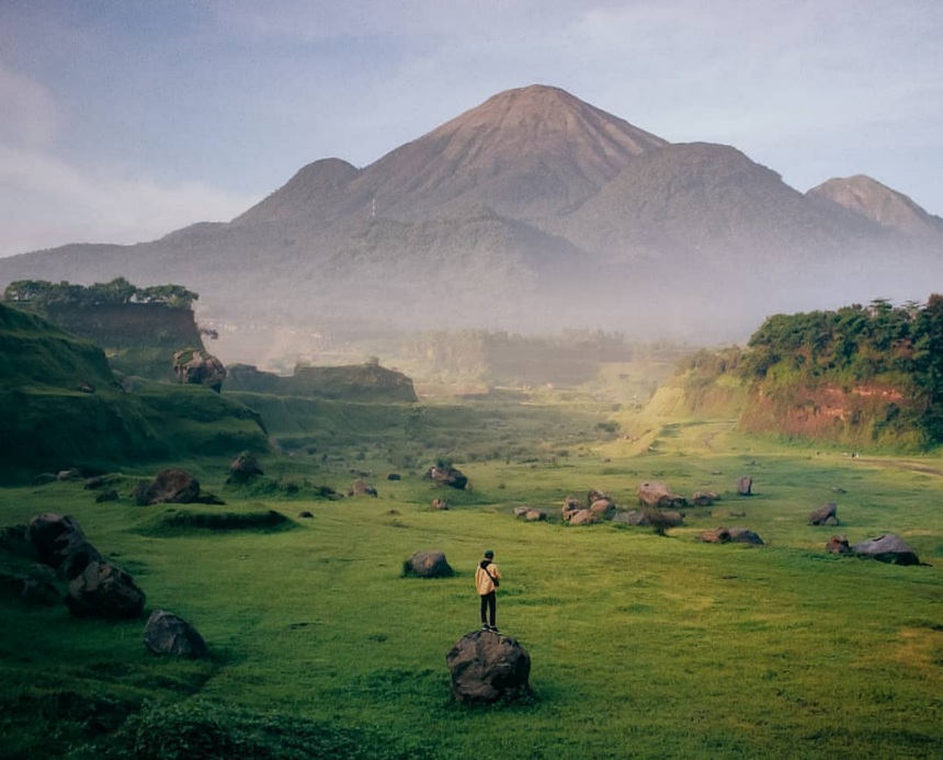 Ada Yang Viral Dipinggiran Surabaya, Destinasi Wisata Seperti Taman Jurasic Park, Cek Disini Lokasinya