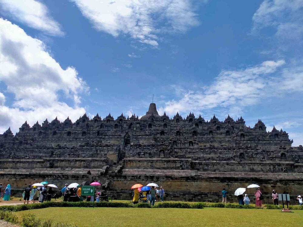 Eksplorasi 7 Candi dan Kuil Kuno Terhebat yang Masih Mengagumkan Hingga Kini, Indonesia Masuk Kategori Loh!