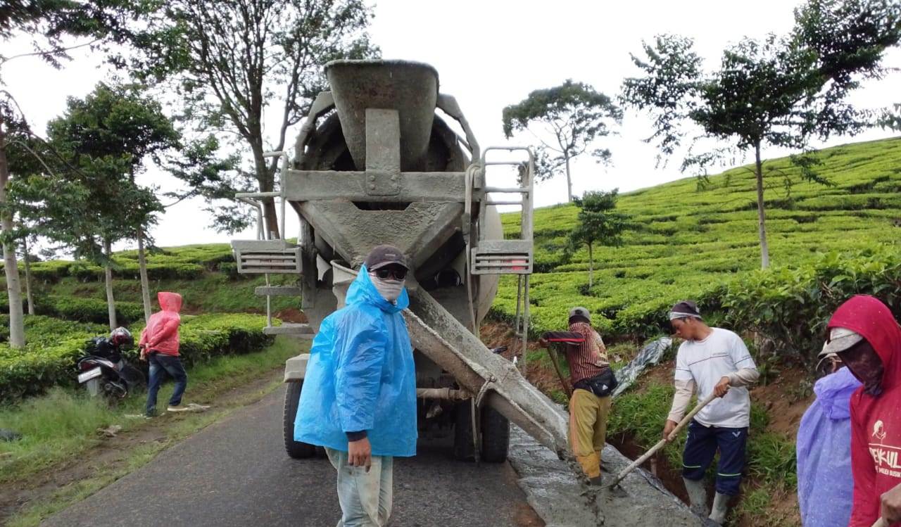 Tingkatkan Infrastruktur Pendukung Pariwisata Pagar Alam Pemkot Geber Pelebaran Bahu Jalan Wisata Gunung Dempo