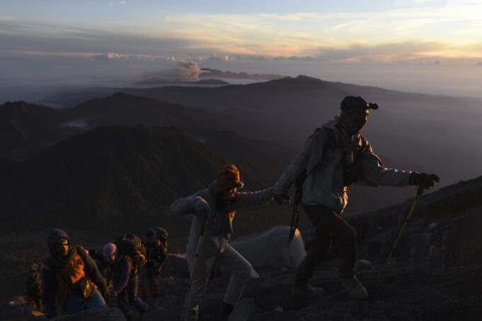 Sebelum Nyesel Dateng, Kamu Harus Tau Cerita-cerita Mistis di Gunung Bromo 