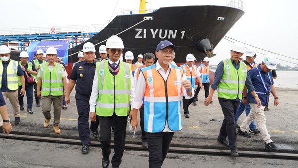 Zulhas Menyita Kapal Tanker Rp 50 Miliar, Tindakan Tegas Pemerintah dalam Memerangi Impor Ilegal!