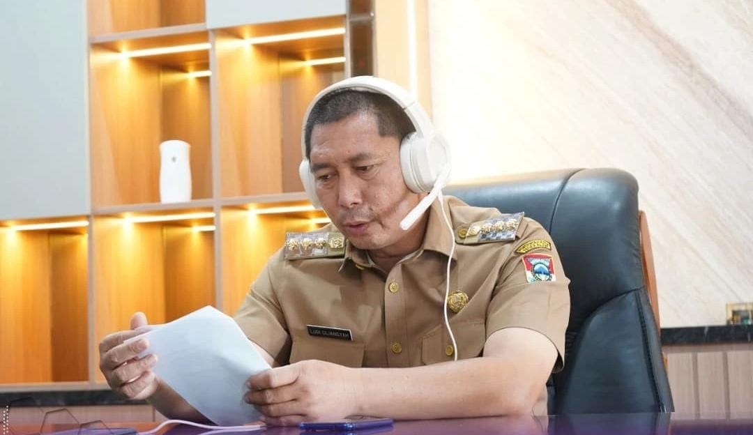 Sukseskan Gerakan Pembagian 10 Juta Bendera Merah Putih