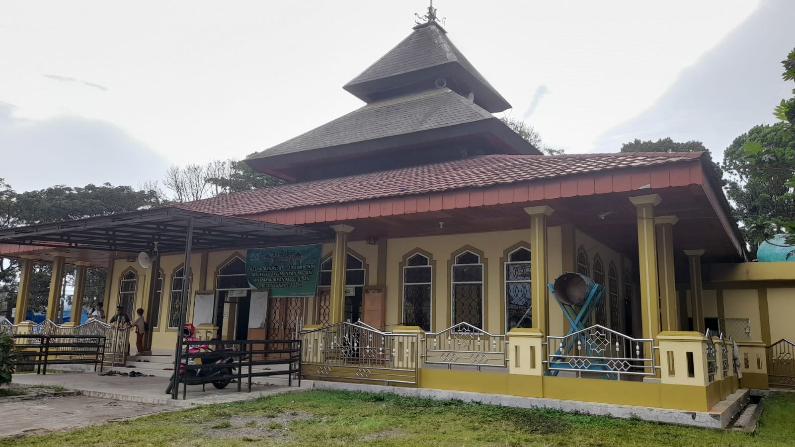 Berwisata Religi ke Masjid Taqwa 