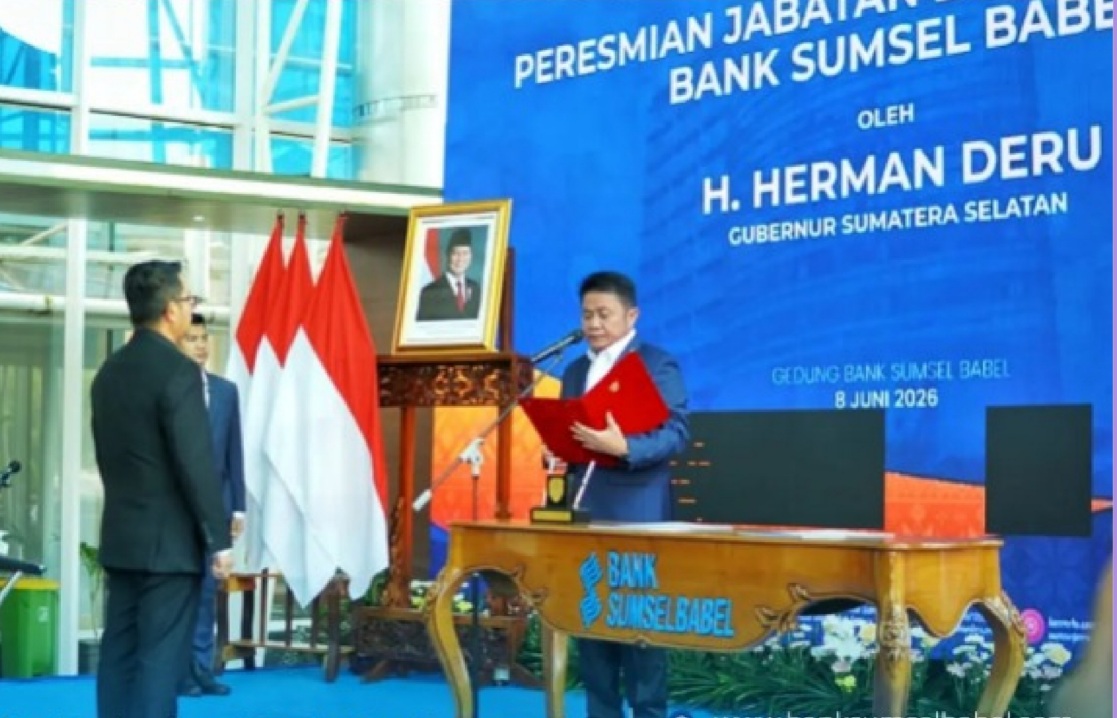 Muhamad Suryadi Resmi Dirut Bank SumselBabel