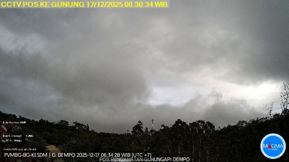 Dempo Bergumam di Balik Kabut: Aktivitas Seismik Masih Terdengar, Status Waspada Dipertahankan