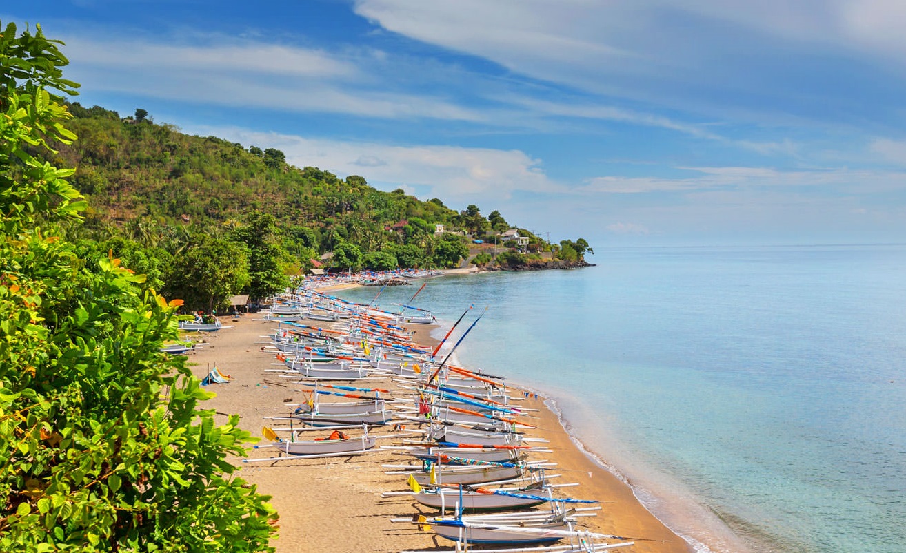 5 Pilihan Destinasi Wisata Pantai Di Gianyar Bali, Wajib Maen Kesini Bos!