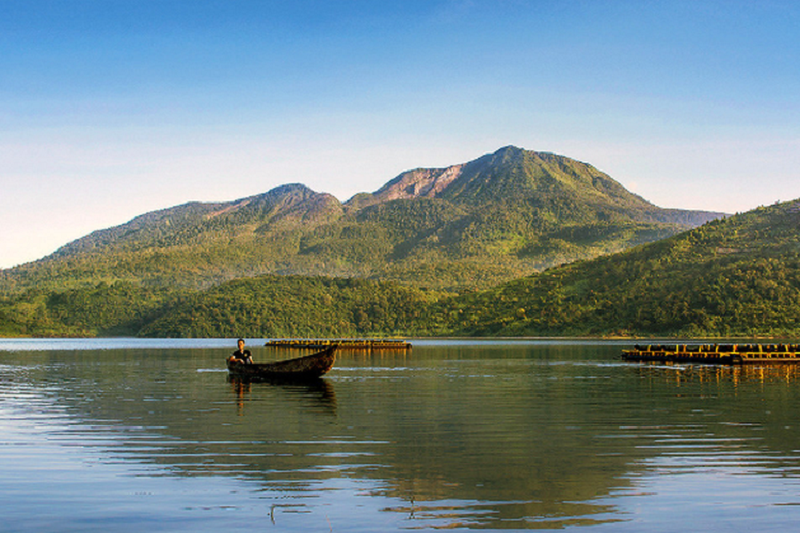 Melihat Keindahan Danau Talang, Perjalanan Menyusuri Telaga Sunyi di Solok yang Memukau