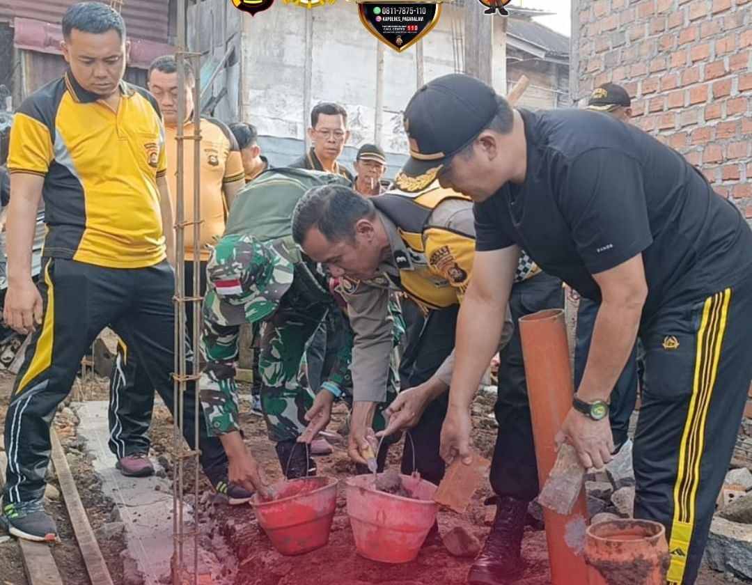 Renovasi Rumah Dalam Rangka Memperingati Hari Lahir Bhayankara, Upaya Tingkatkan Kesejahteraan Warga Pagaralam