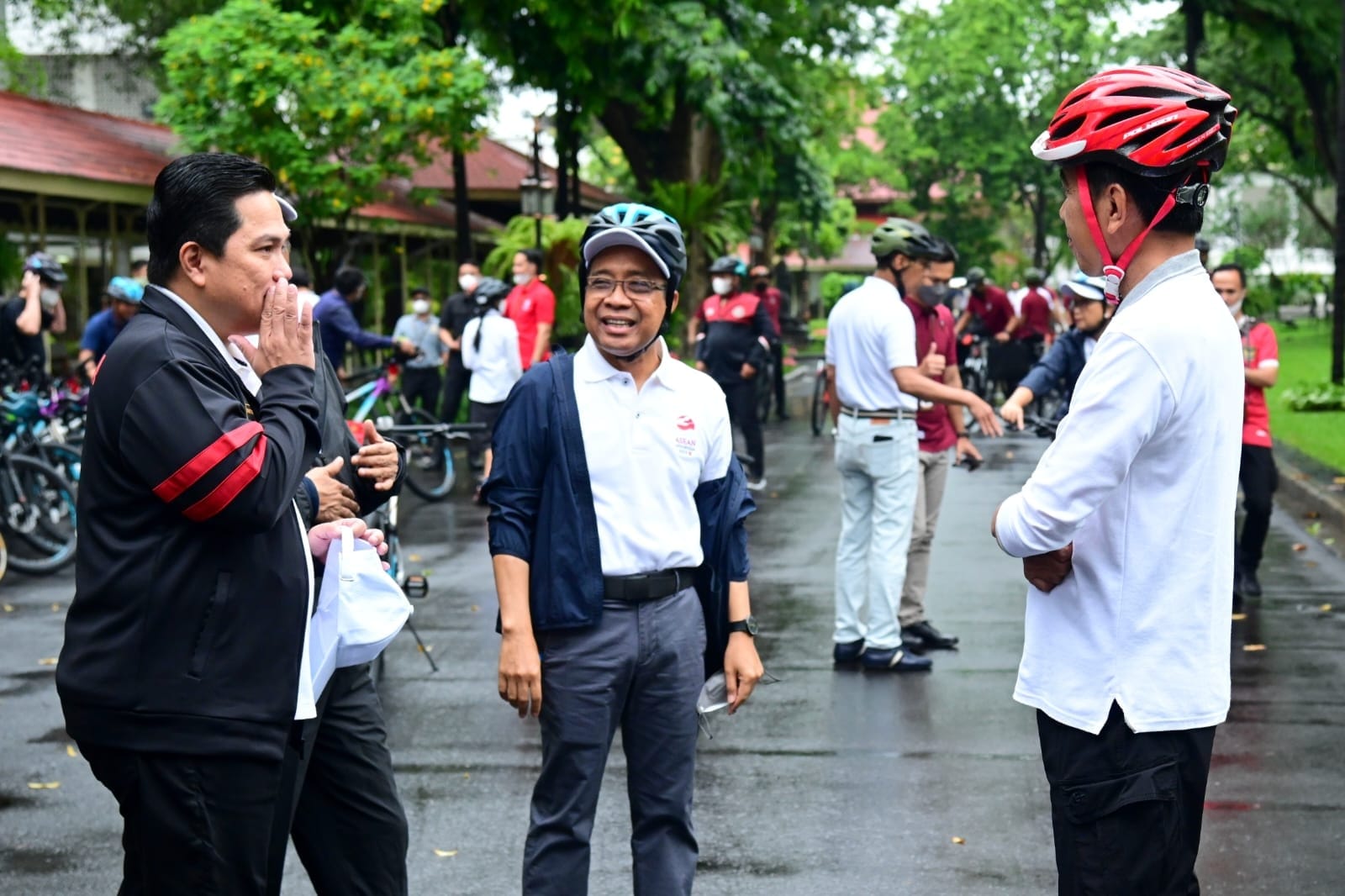 Awali Keketuaan ASEAN 2023, Presiden Bersepeda dan Jalan ke Bundaran HI
