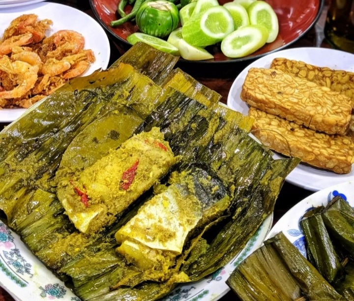 Kuliner Karawang Menggoyang Lidah, Inilah 5 Makanan Khas Menu Kearifan Lokal