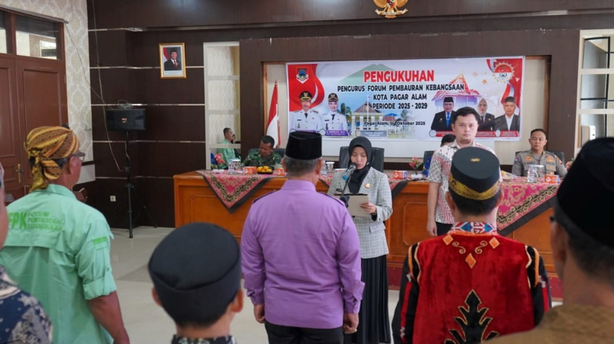 Kukuhkan Pengurus FPK Pagar Alam, Wawako : Perkuat Integritas Sosial Masyarakat 