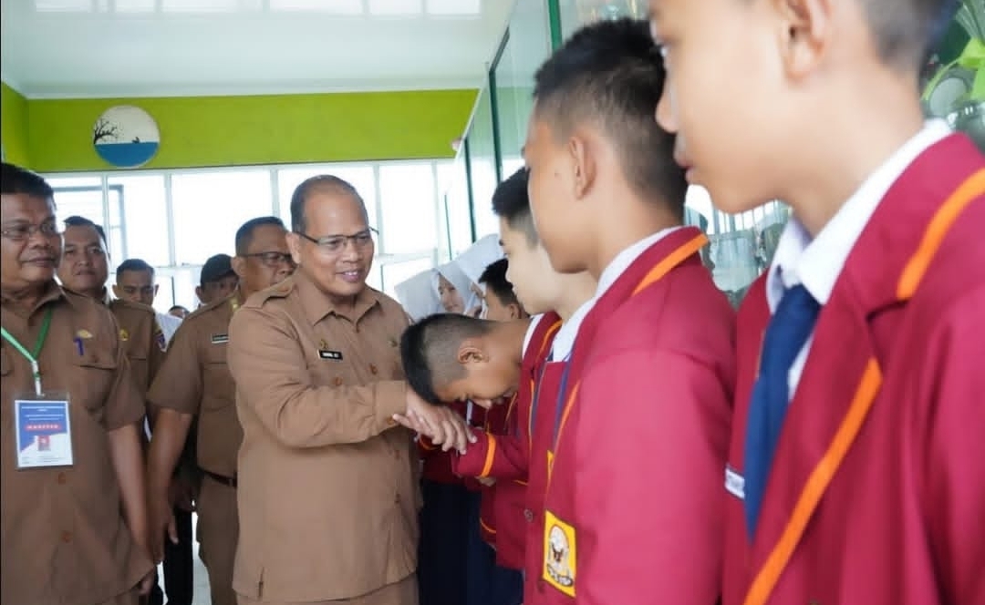 Pastikan Berjalan Lancar, Pj Sekda Pantau Langsung UN SMP