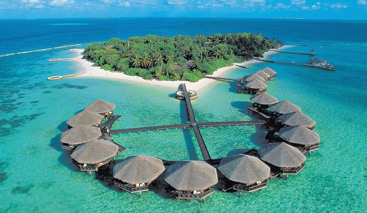 Rekomendasi Tempat Liburan yang Eksotis! Melihat Pesona Keindahan Pulau Derawan Seperti Berwisata Ke Luar Nege