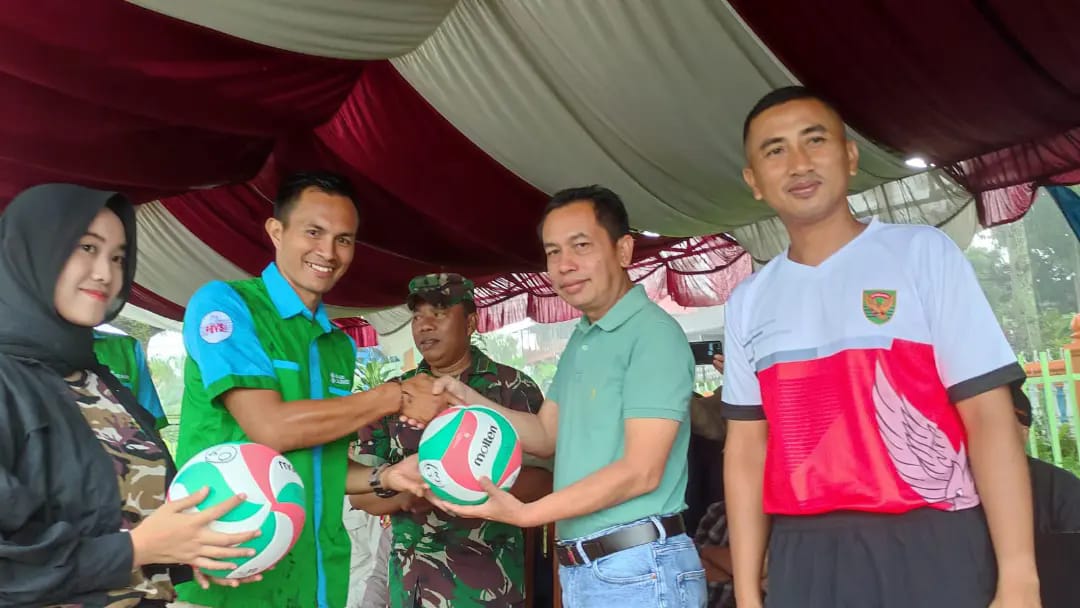 Sekda Buka Turnamen Volley Ball HUT TNI ke-77 tahun