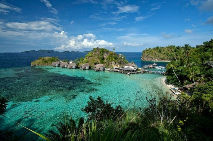 Surga Tersembunyi, 9 Destinasi Wisata Papua Barat yang Bikin Gak Mau Pulang!