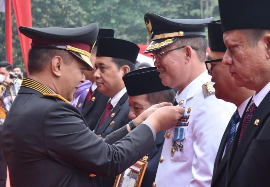 Walikota Pagar Alam Raih Penghargaan Prestisius Pada Perayaan HUT Bhayangkara ke-77 