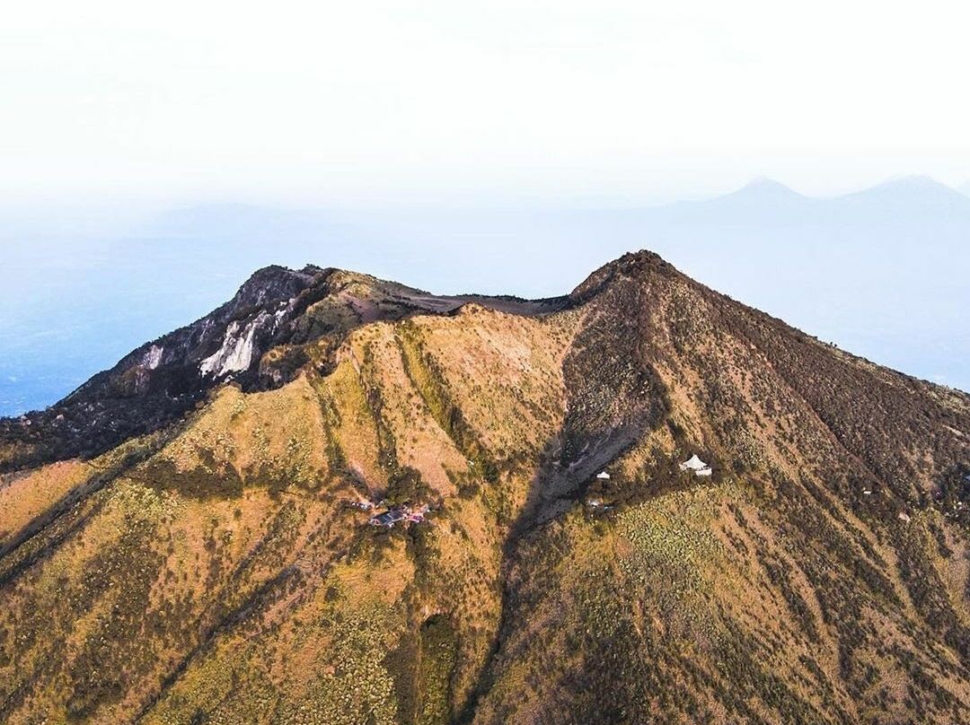 Karena Kutukan Prabu Brawijaya, Keturunan Adipati Cepu Enggan Tak Berani Mendaki ke Gunung Lawu, Mengapa?