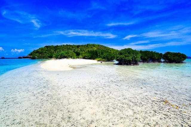 Pesona Wisata yang Menawan! Berikut 7 Pantai Terindah di Lampung 