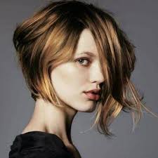 Menarik Perhatian! Ini 6 Ide Gaya Rambut Pixie Hair Cut Terpopuler