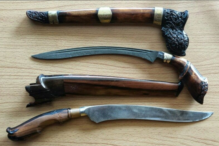 Inilah 5 Jenis Senjata Tradisional Suku Jambi, No 3 Sumpit Milik Suku Anak dalam