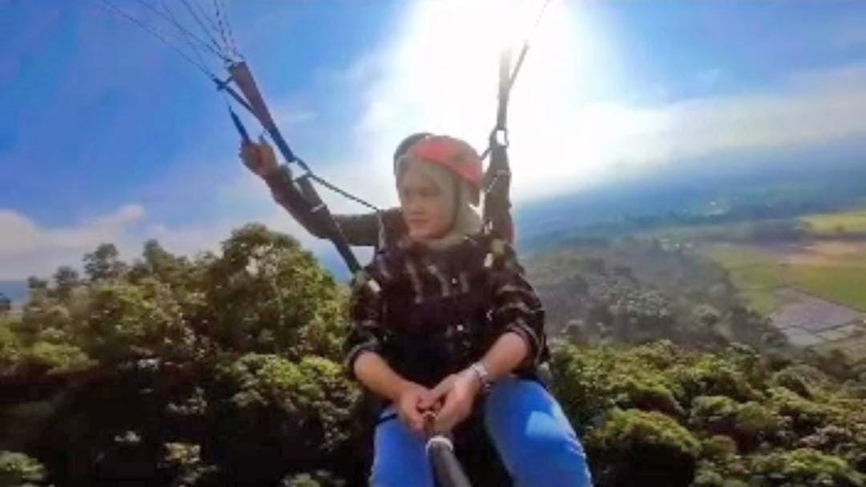Seru! Wisata Uji Adrenalin Paralayang Bukit Jukuh Kayu Kambing Cocok Untuk Pemula