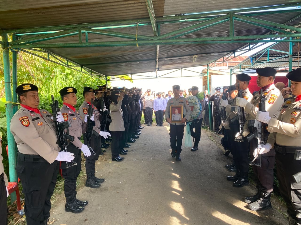 Polres Pagar Alam Berduka, Tembakan Salvo Lepas Kepergian Iptu Peri Diamond