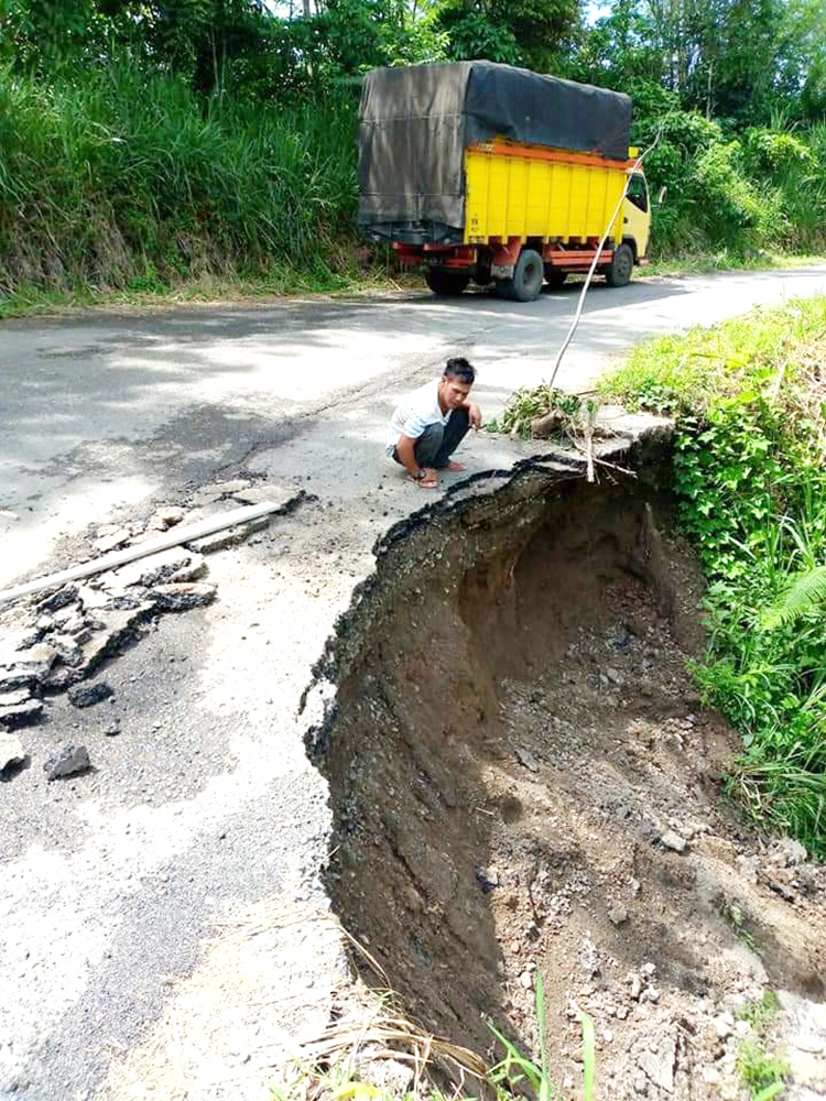 Dinas PUPR Tinjau Jalan Amblas