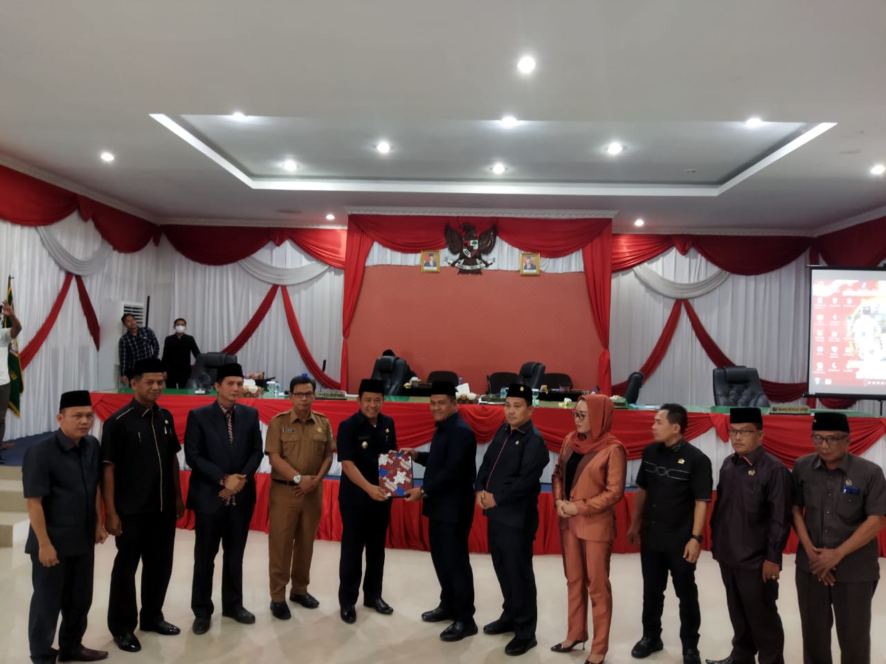 DPRD Muratara Sampaikan Rekomendasi Terhadap LKPJ Bupati 2021