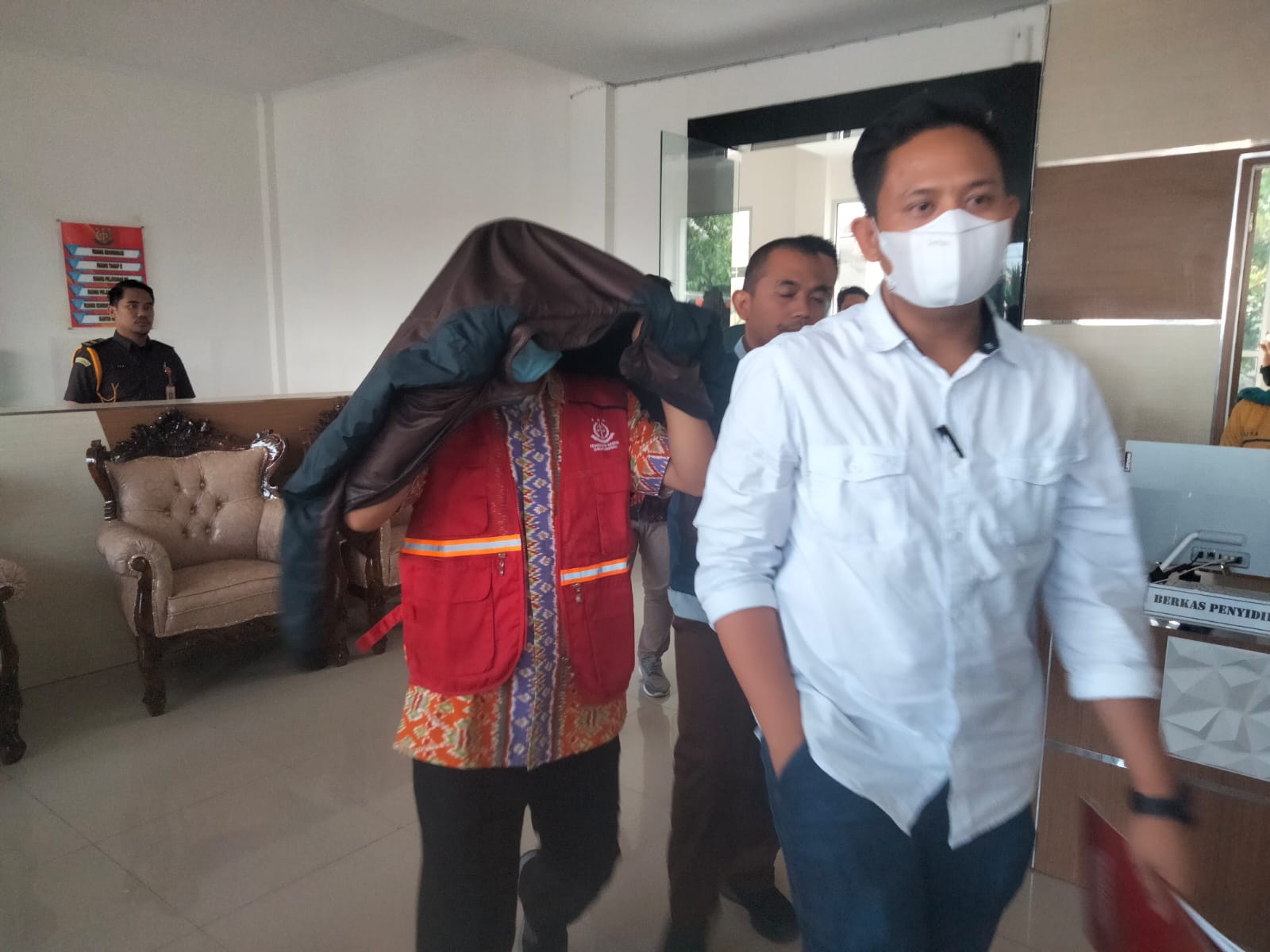 Lima Orang Tersangka Bawaslu Muratara Dijebloskan ke Penjara