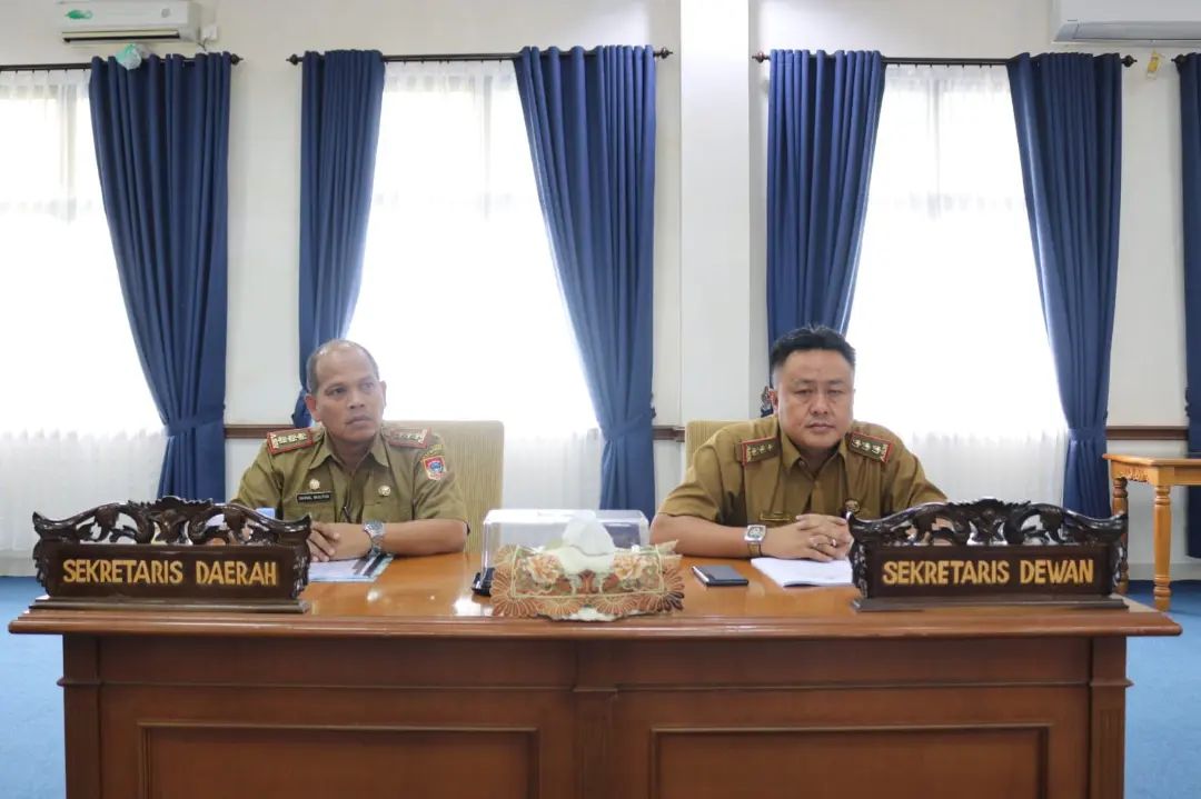 Dessy Siska Pimpin Rapat Paripurna V Sidang ke-III