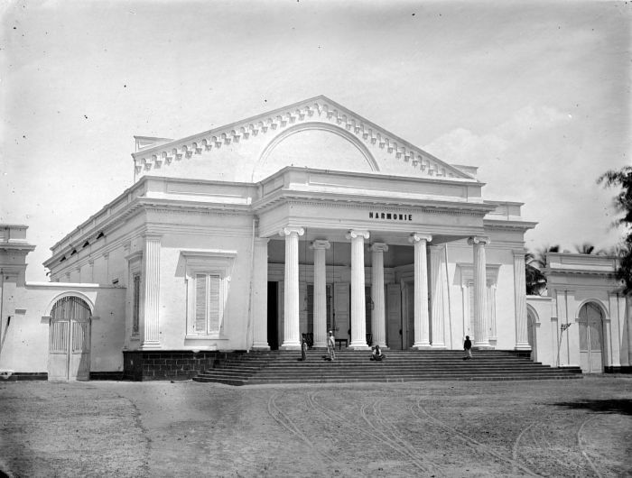 Menguak Sejarah Gedung Harmonie, Warisan Kolonial di Jantung Kota Pasuruan