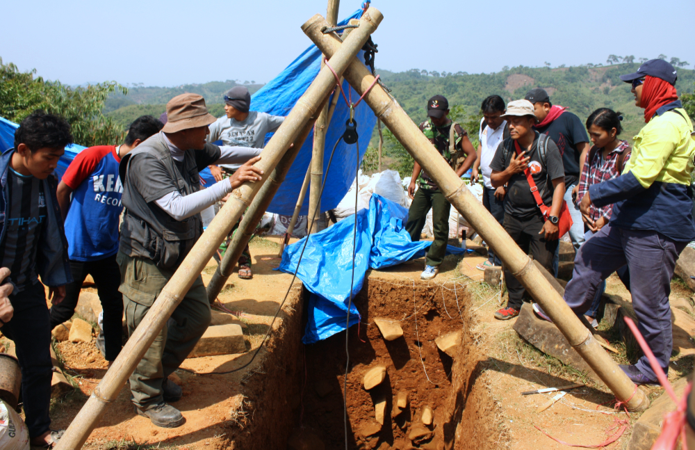 Situs Gunung Padang Sangat Kaya, Baru-baru Ini Terdapat Logam 3 Ton!